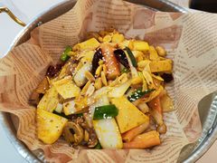 -红渡小香·牛肉麻辣香锅(车站南路店)