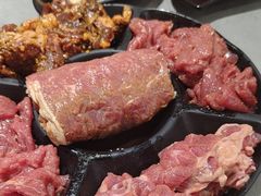 -啊美丽炭火烤肉(滑翔一店)