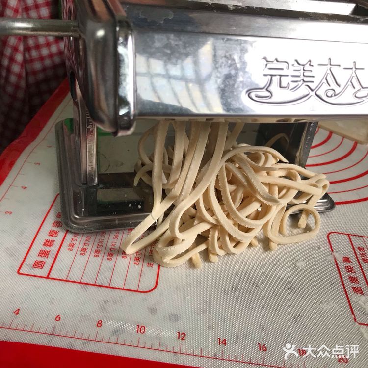 自己动手制作美味手擀面