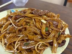 炒牛河-美食店(华贵路店)