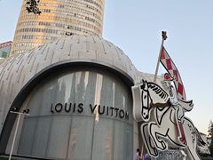 -上海尚嘉中心