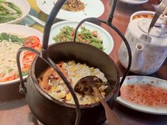 -川流不息·地道川菜·小龙虾(松东路店)