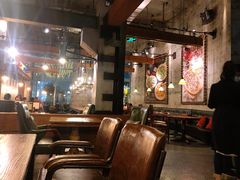 -I HOLIC艾豪丽披萨(KKone店)