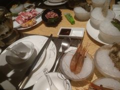 -雍和会海鲜姿造自助(湖东路店)