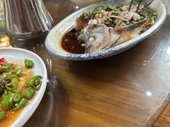 -芦茨金富饭庄·25年老字号·专做稻草鸡
