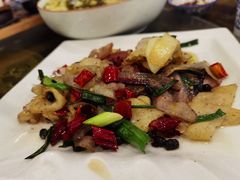 -石磨豆花家常菜·牦牛排土火锅