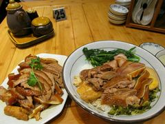 狮头鹅拼猪耳-狮头牌卤味研究所·卤味饭(花城汇南区店)
