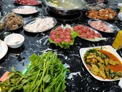-牛一煲美食(江高店)