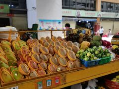 -三亚新鸿港水果一级批发市场