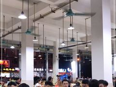 大堂-标记美食新鲜猪杂(兴南大道店)
