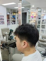 -米娜护肤造型