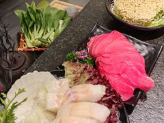 -湊湊火锅·茶憩(打浦桥日月光店)