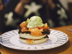 三文鱼水波蛋松饼-AFS Cafe & Canteen(闽江二路店)