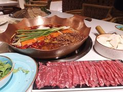 -墨居上隐·院子里火锅(峨眉店)