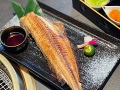 -铭牛烧肉·和牛海鲜自助(高新月牙湖店)