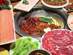 -城墙拐拐火锅(三峡广场黑金冠店)