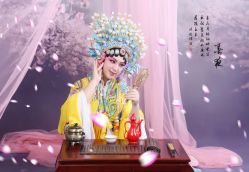 点击看大图 -后宫·古装汉服京剧儿童亲子全家福摄影