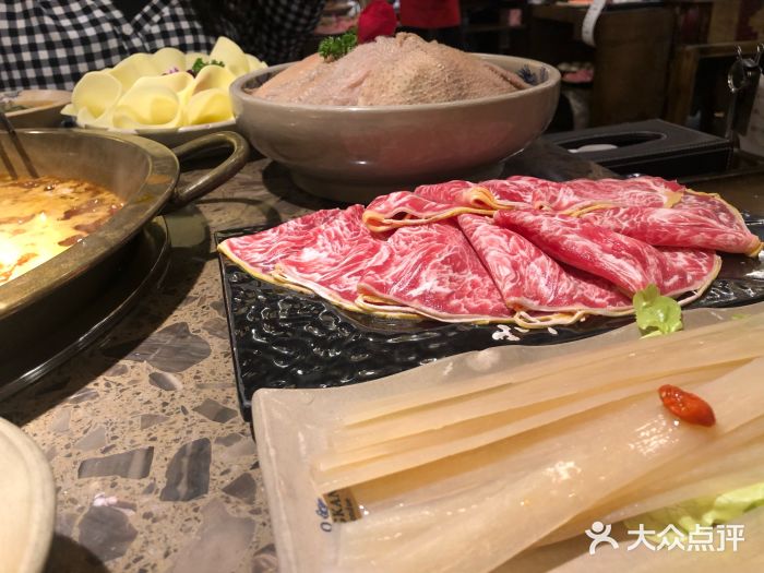 小龙坎老火锅图片