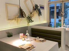 卡座-春树下·树屋花房西餐厅(罍街AS1980店)