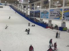 -乔波室内滑雪场
