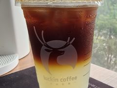 -瑞幸咖啡(亿城国际中心店)