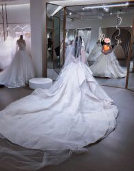 点击看大图 -艾米丽婚纱礼服