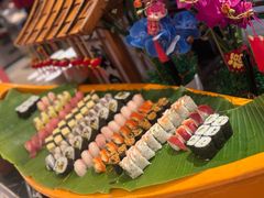 -广州万富希尔顿酒店·感趣自助餐厅·金秋蟹宴生蚝海鲜刺身