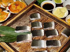 -围炉肉舍•炭烤活鳗•丹东海鲜烤肉(步行街店)