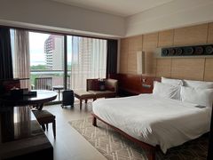 -三亚湾海居铂尔曼度假酒店