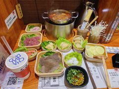 -独食火锅·半米屋台(直营总店)