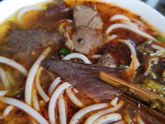 -花溪黄牛肉粉·金牌卤肉饭