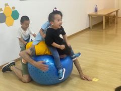 -黄浦乐烁龙鱼宝贝托育园(海潮路校区)