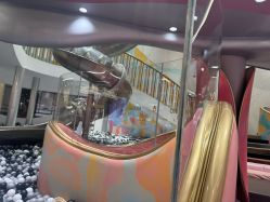 -奈尔宝·国风主题儿童乐园·亲子餐厅(豫园商城店)