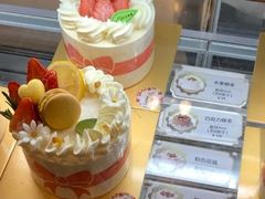 经典草莓修多-花花卷卷·鲜食蛋糕(静安久光百货店)