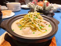 羊尾笋烧黑毛猪手-三利音·玖弄小鲜(浦东嘉里城店)