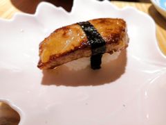 鹅肝手握寿司-隐泉京望日式料理(太和广场店)