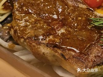 中骏世界城新店 | 性价比超高 & 新晋牛排餐厅—帕帕卡西厨
