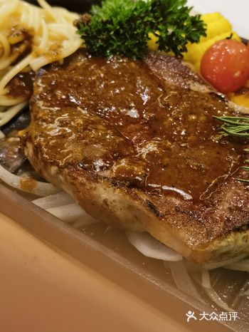 中骏世界城新店 | 性价比超高 & 新晋牛排餐厅—帕帕卡西厨
