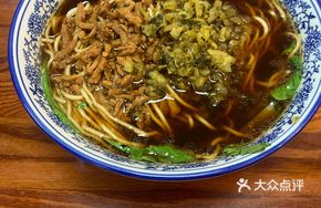 Dry-挑 Snow Cabbage Shredded Pork Noodles