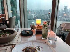 靠窗位-翡翠36餐厅(浦东香格里拉店)