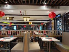 大堂-潮泰牛肉火锅 · 创于1992年(车公庙店)