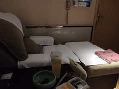 -金色印象·4K影院式足体养生(南坪桃源店)