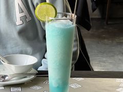 -穹六人间 people 6(岳阳路店)