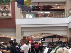 -燕莎奥特莱斯购物中心