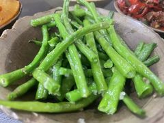 -董哥山城碗碗香(美专校街店)