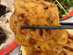 -堂瓦里·33年传统赣菜(第一街区店)