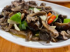 清炒野生菌-四姑娘山阿巴郎·藏式花园餐厅