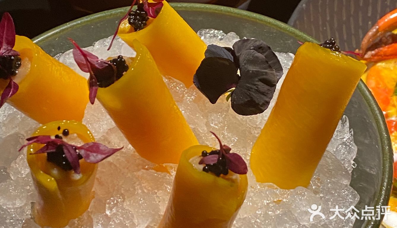 不愧是由米其林一星厨政团队监制的星叶南洋料理店