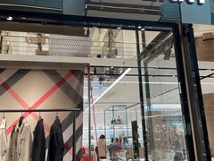 -BURBERRY(上海港汇恒隆广场店)