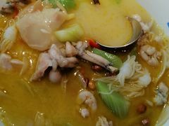 -蜜桃餐厅·伴山(湖滨商业街店)